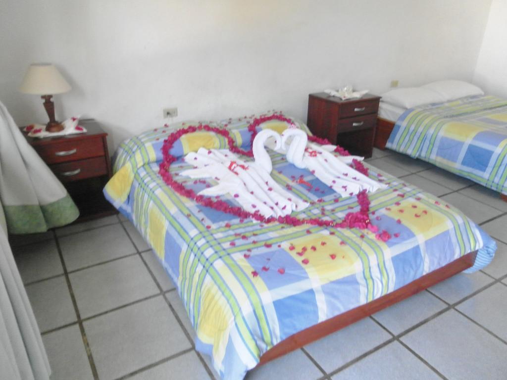 Hotel Pelican Bay Puerto Ayora  Dış mekan fotoğraf